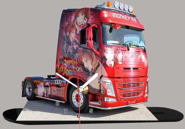 Camion décoré Volvo Mylène Farmer 02