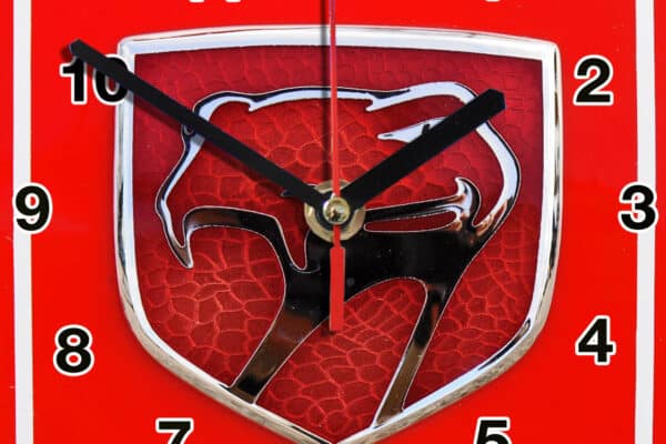 logo Chrysler 01 en horloge murale
