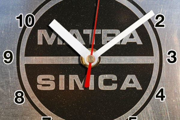 logo Matra Simca 02 en horloge murale