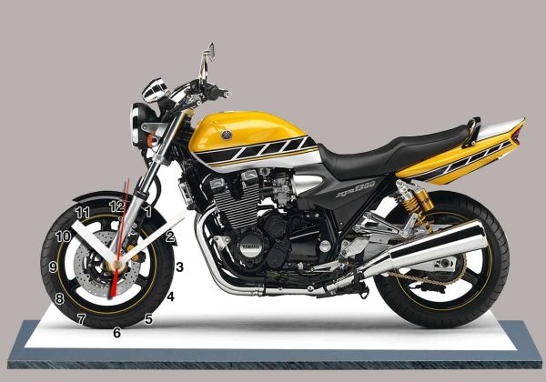 Moto, Yamaha 1300 XJR Roberts edition -13 en horloge
