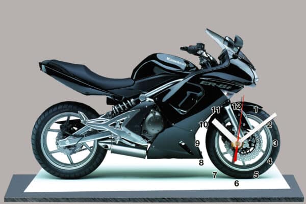 Moto, Kawasaki ER6F noir en horloge 02