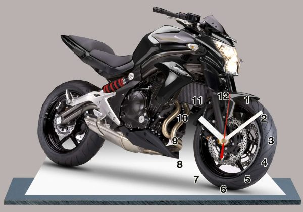 Moto, Kawasaki ER6N noir en horloge 18