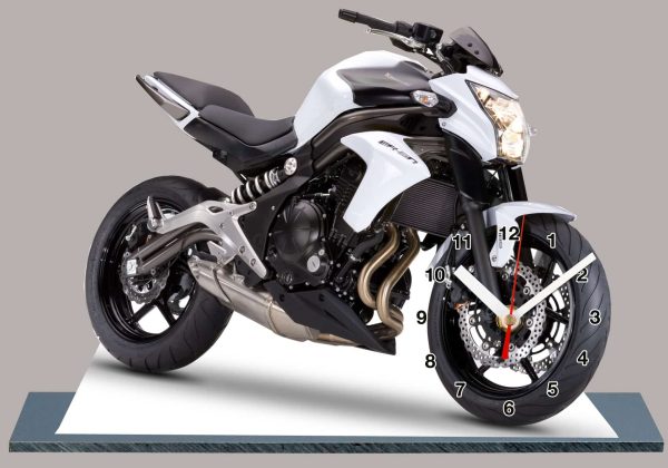 Moto, Kawasaki ER6N blanc en horloge 19