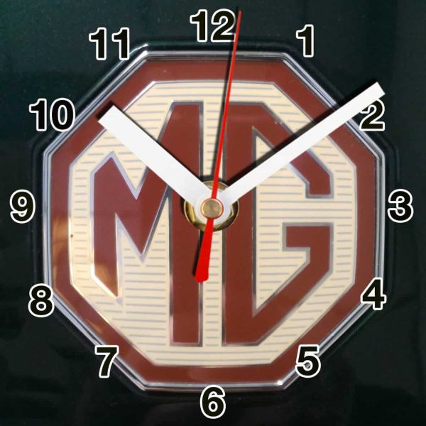 Logo calandre MG-02 en horloge murale
