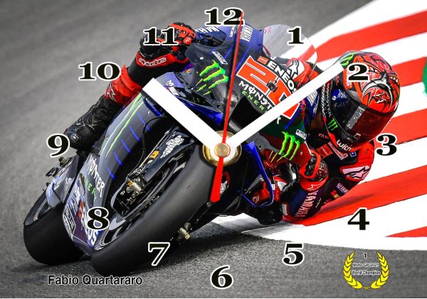 Fabio Quartararo  en horloge murale 06